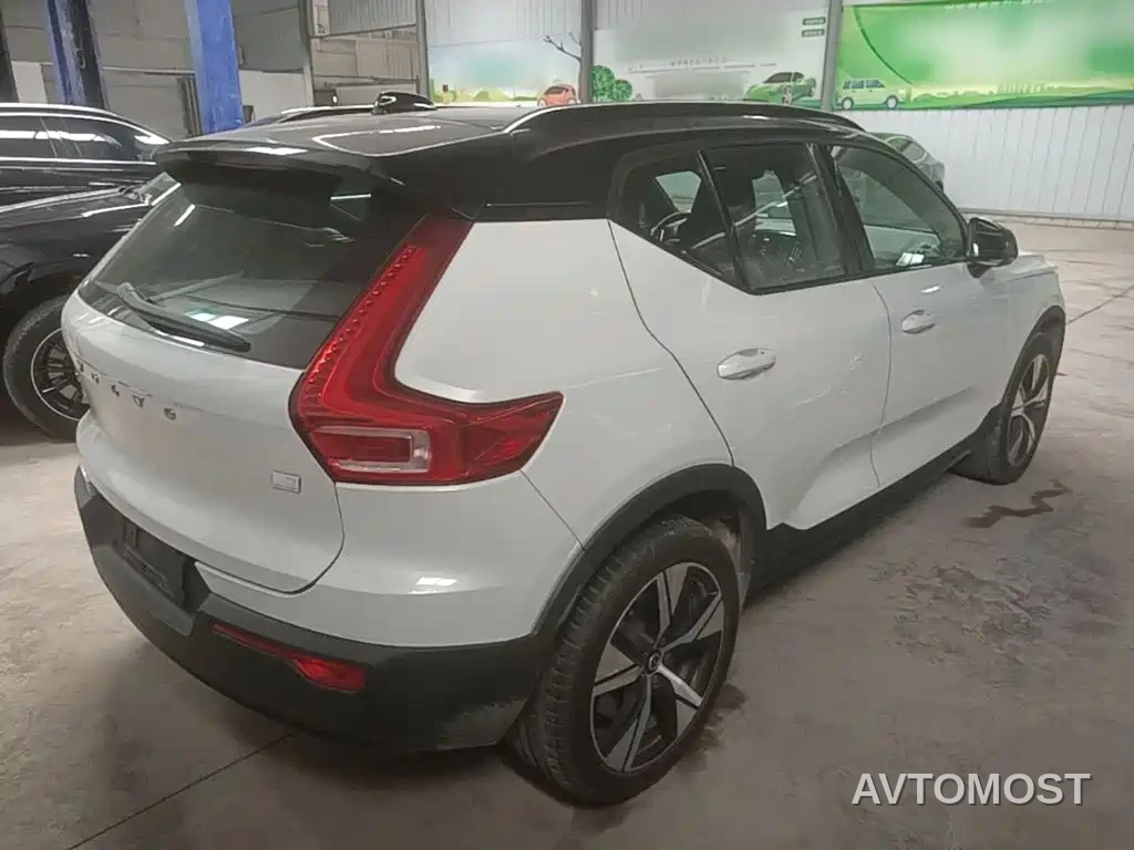 Volvo XC40 New Energy 2021 P8 EV AWD Elegant Sport — фото 5