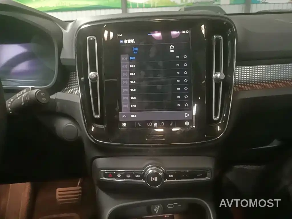 Volvo XC40 New Energy 2021 P8 EV AWD Elegant Sport — фото 9
