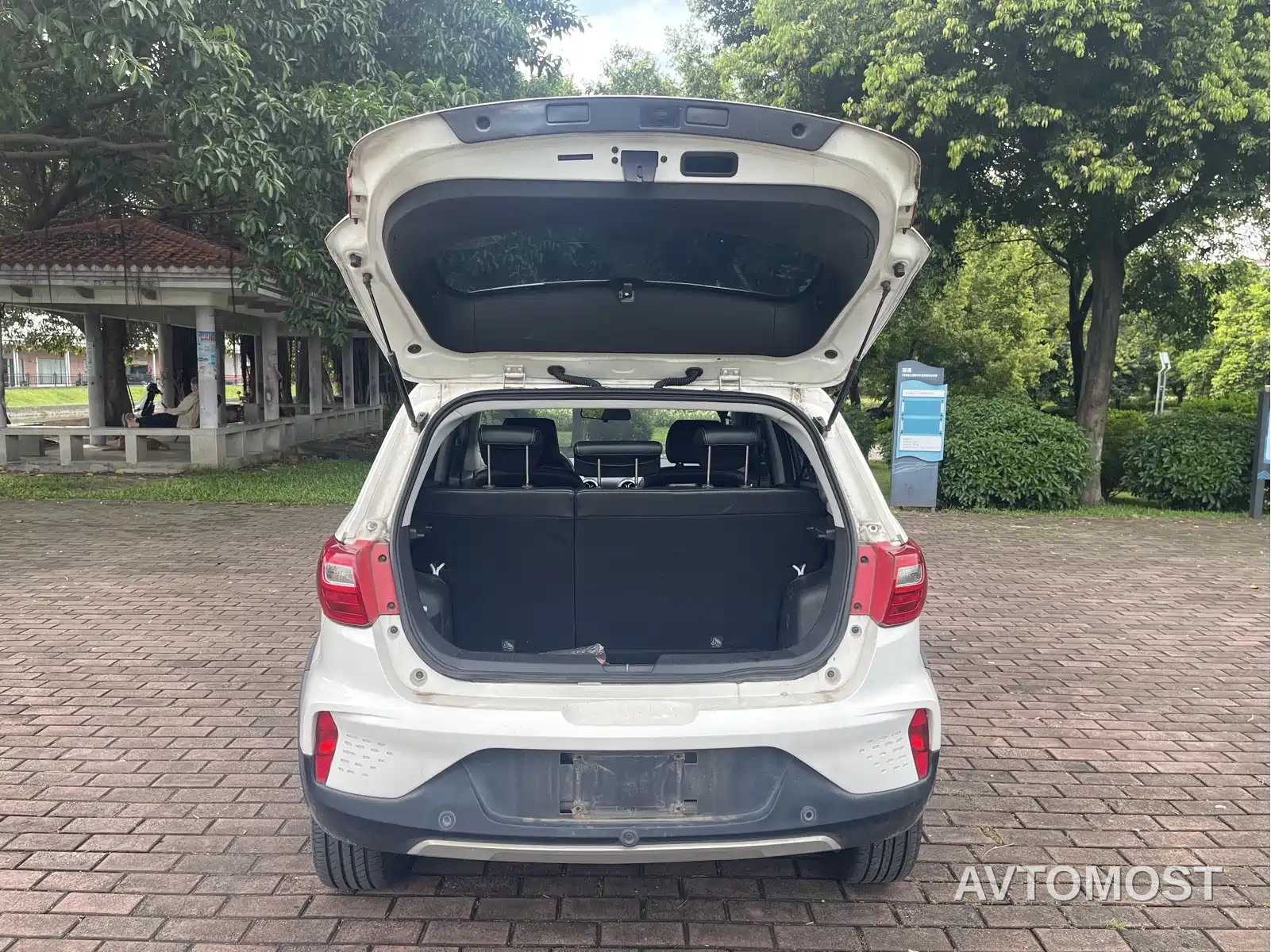BAIC New Energy EC5 2019 New Trend Edition — фото 9