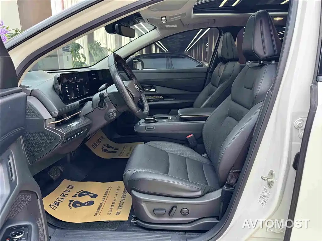 Nissan ARIYA 2022 2WD Long Range Top Edition — фото 9