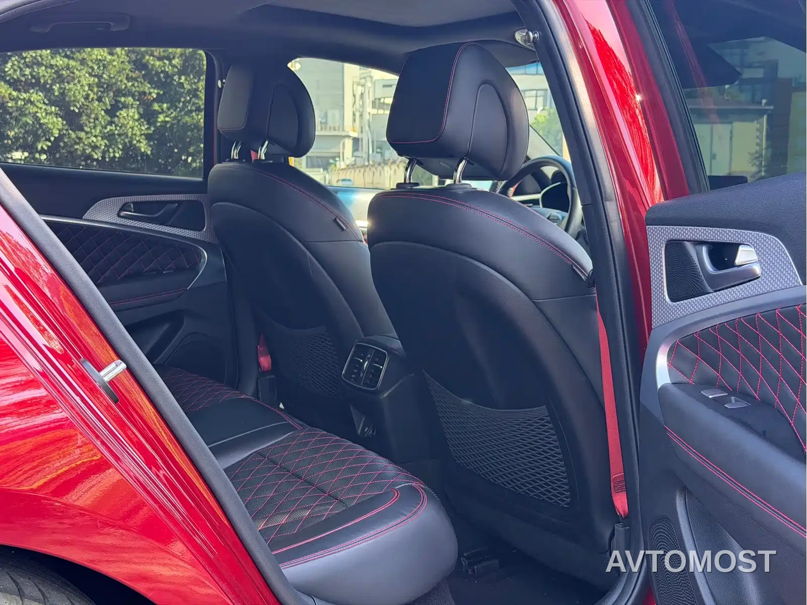 Genesis G70 2023 Model 2.0T AWD Flagship — фото 12