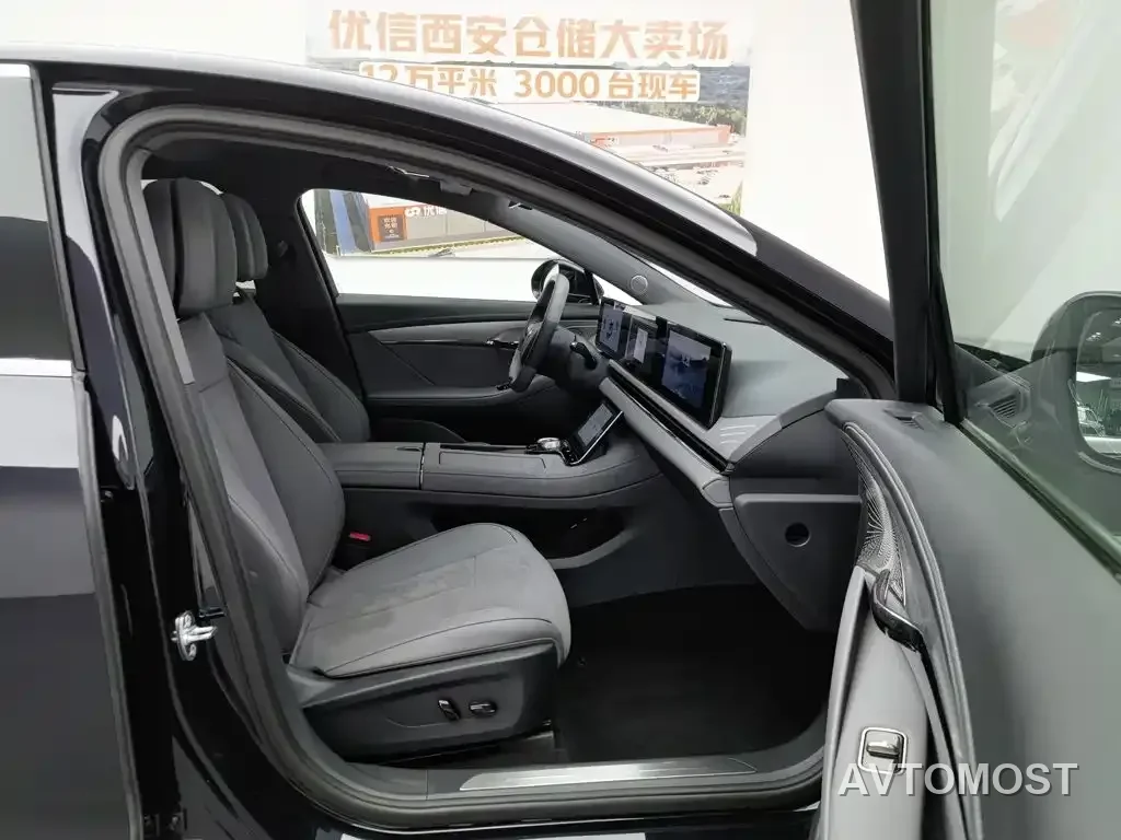 VOYAH Zhuiguang 2024 PHEV AWD Ultra Long Range Flagship — фото 22