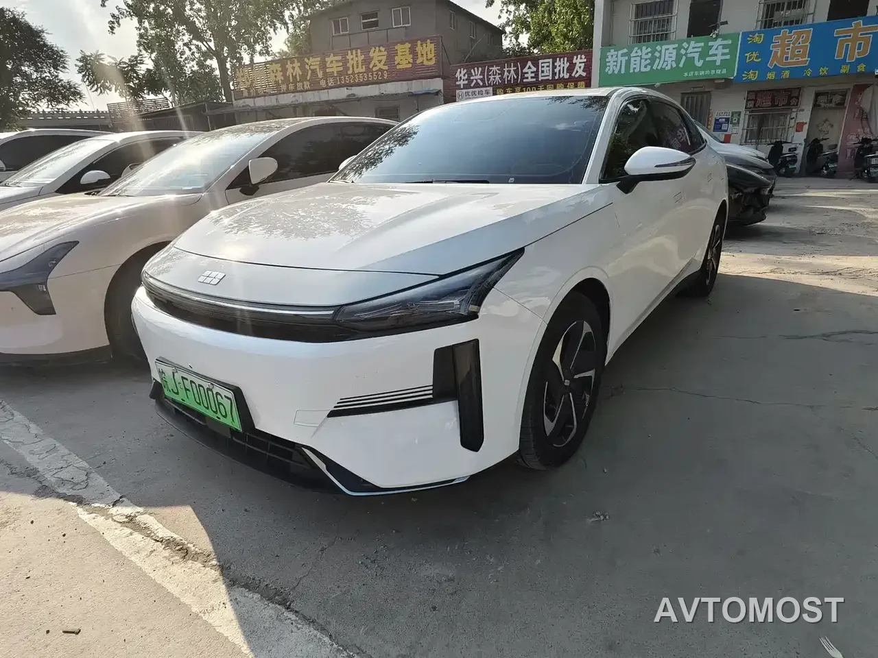 Geely Galaxy L6 2024 125km PLUS Soaring Dragon Edition — фото 1