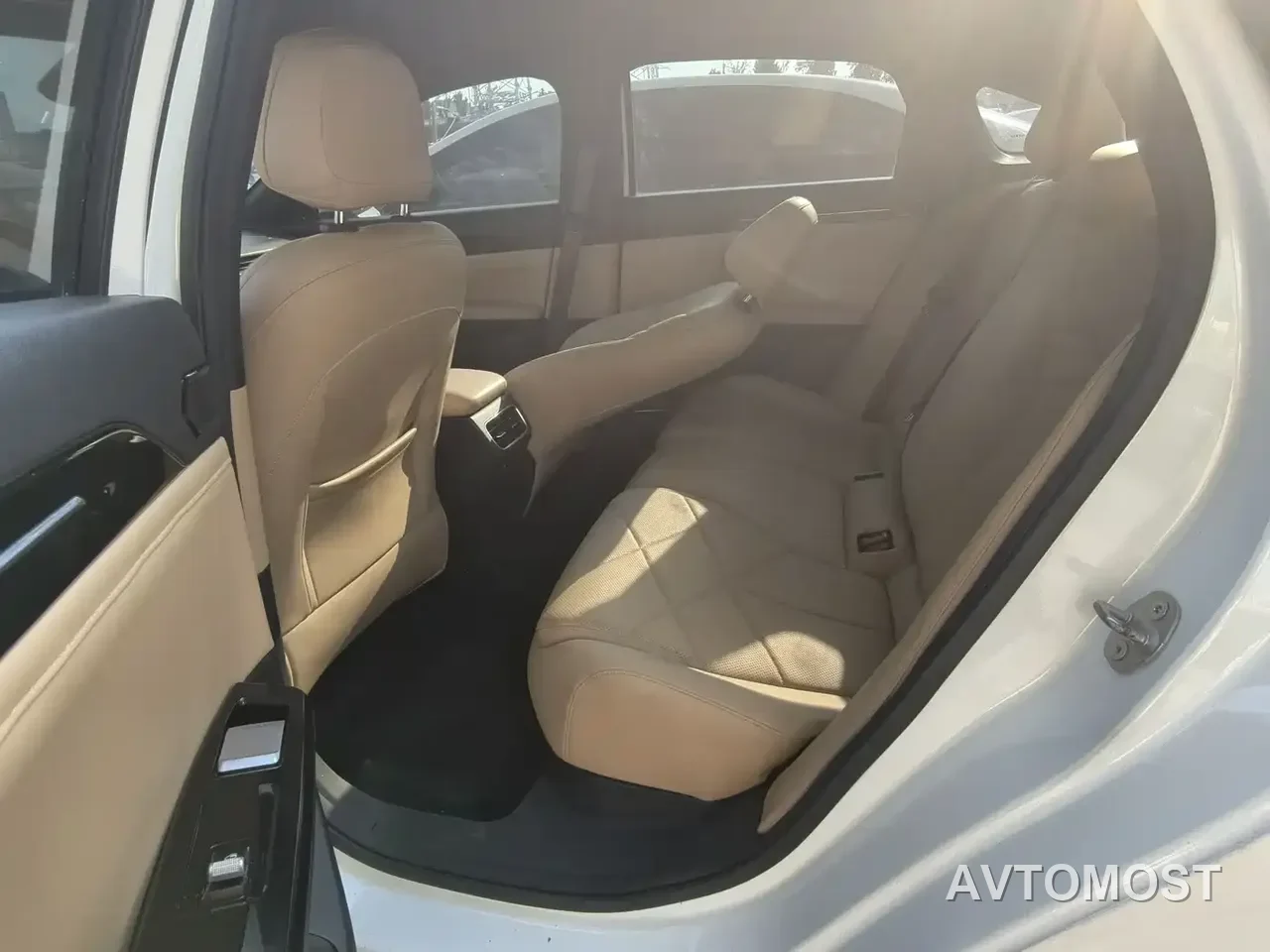 Geely Galaxy L6 2024 125km PLUS Soaring Dragon Edition — фото 3