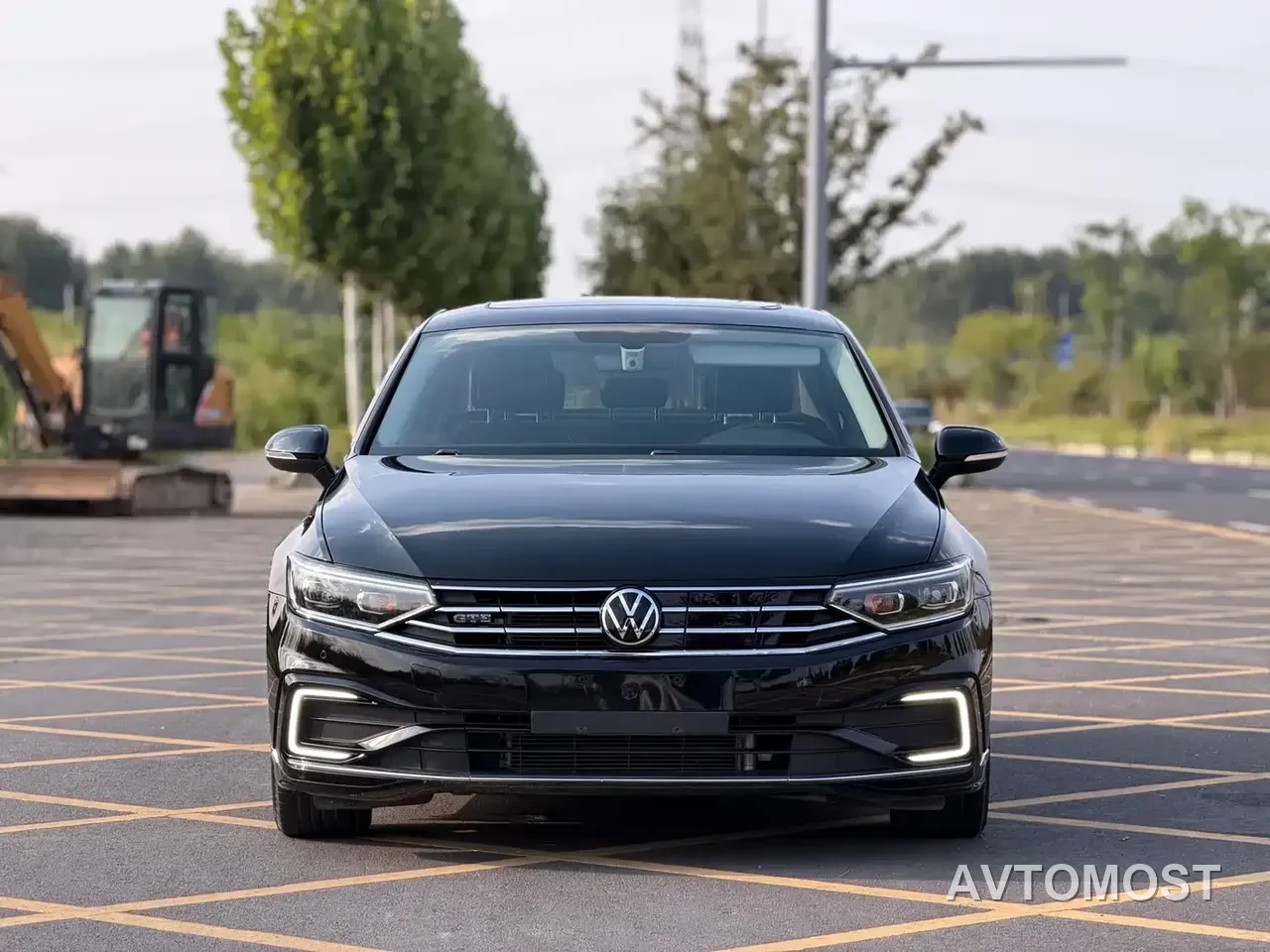 Volkswagen Magotan GTE Plug-in Hybrid 2020 GTE Luxury — фото 2