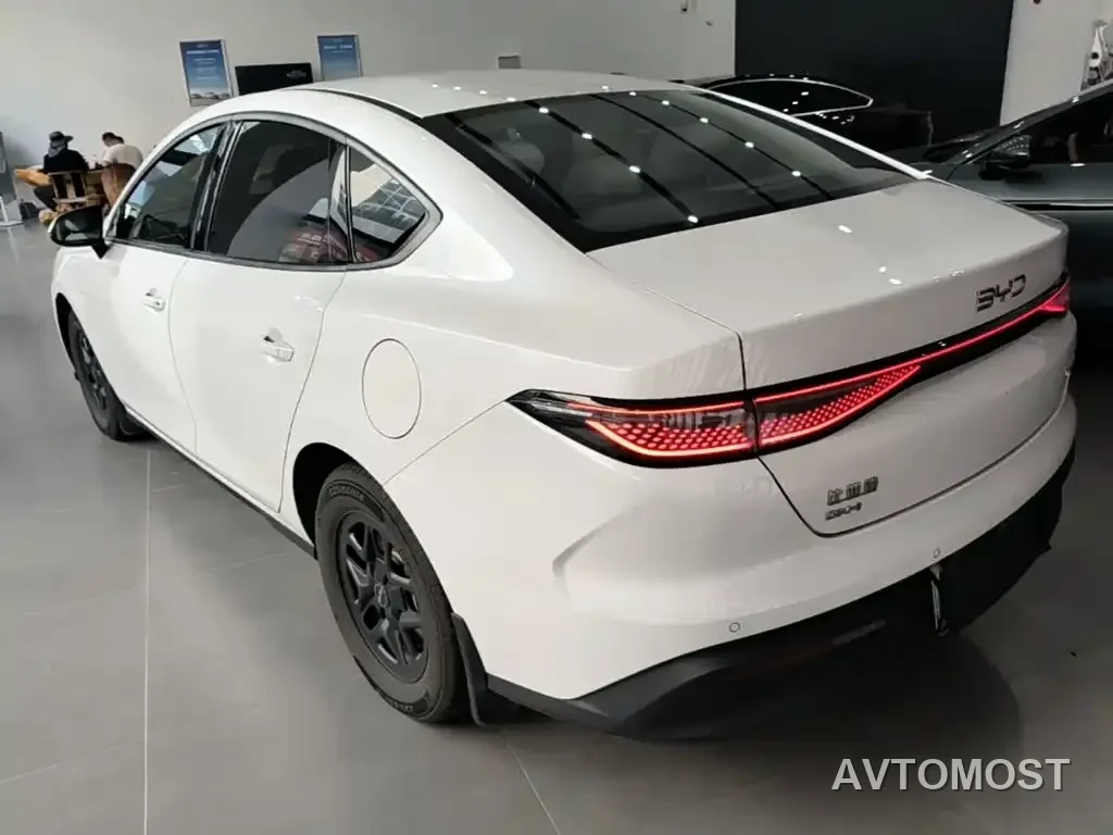 BYD Hai Bao 05 DM-i 2025 DM-i Smart Drive Edition 55KM Luxury — фото 5