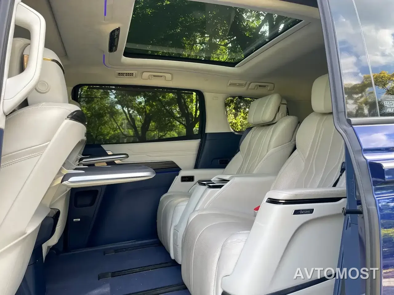 Buick Century 2023 2.0T 7-Seater World Edition — фото 10