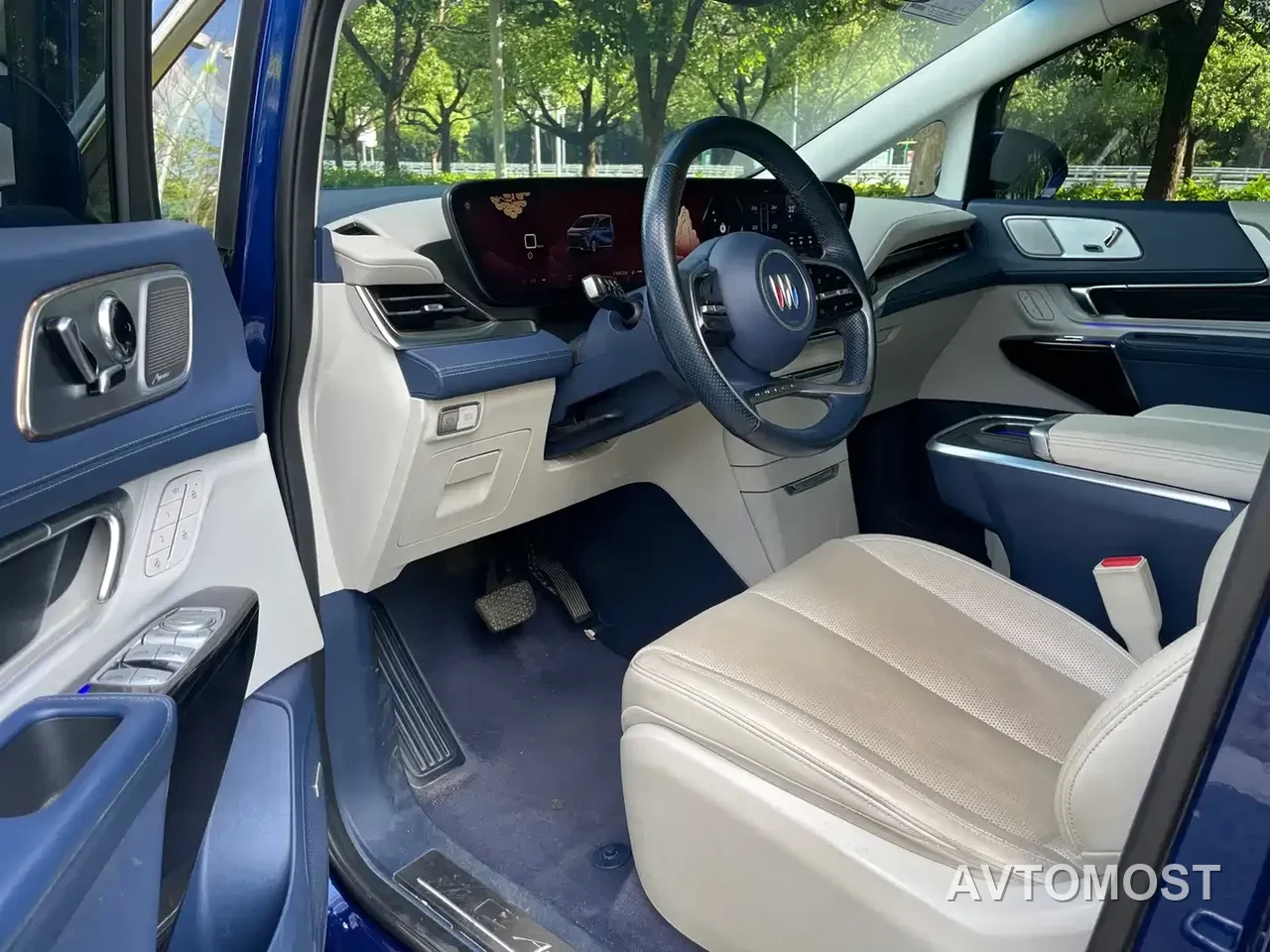 Buick Century 2023 2.0T 7-Seater World Edition — фото 18