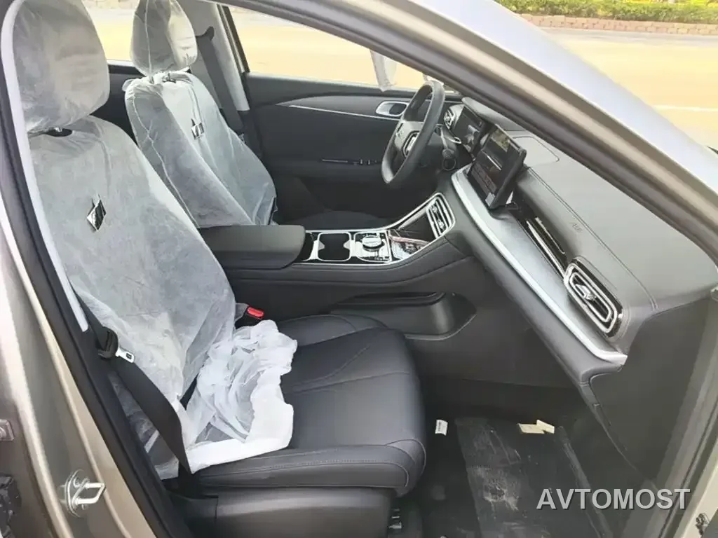 Geely Galaxy Stellar 6 2025 Model 125km Free Edition — фото 23