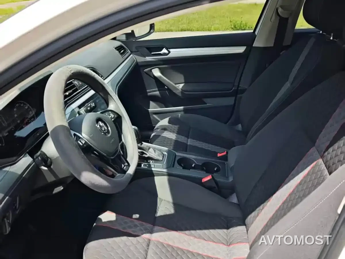 Volkswagen Lamando 2021 230TSI DSG Fashion Edition — фото 7