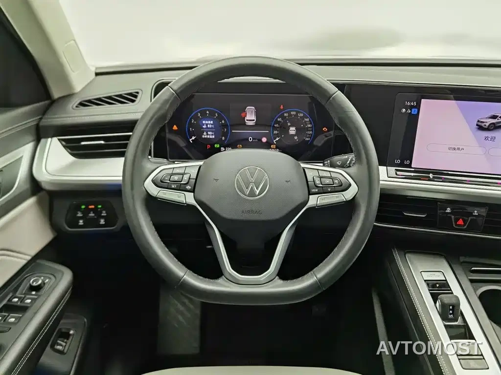 Volkswagen Talagon 2023 330TSI Luxury Touring Edition — фото 11