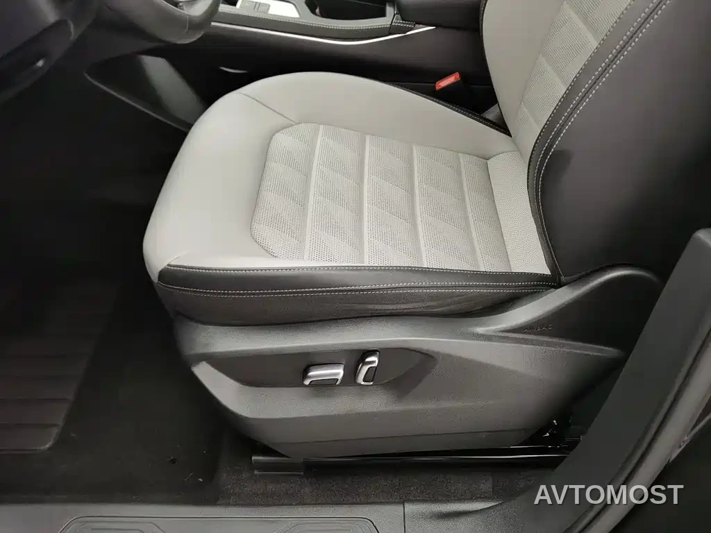 Volkswagen Talagon 2023 330TSI Luxury Touring Edition — фото 20