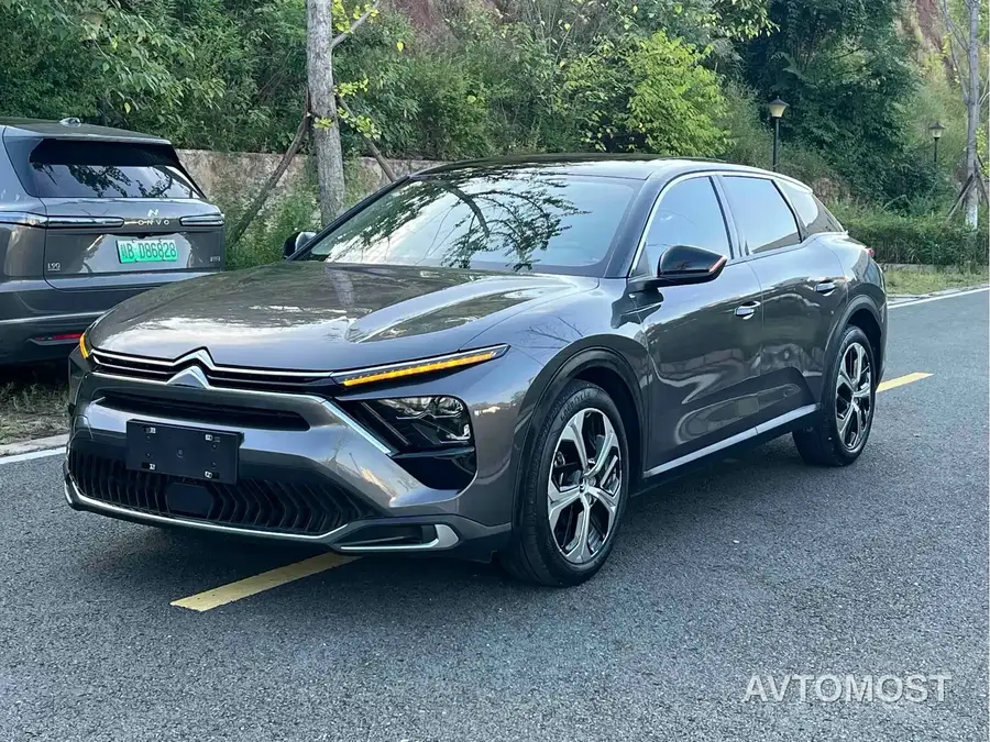 Citroën Versailles C5 X 2022 1.6T Enjoy Extraordinary Tiger Year Opening Edition
