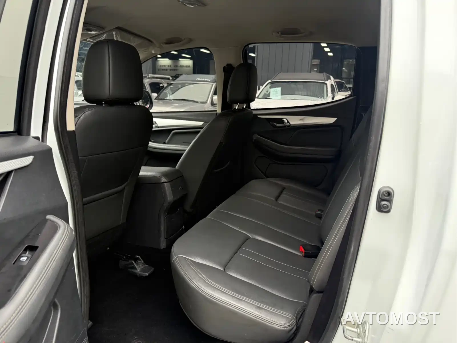 Isuzu Ruimai 2023 Model 2.5T Diesel Manual 4WD Damai Version Standard Wheelbase — фото 4