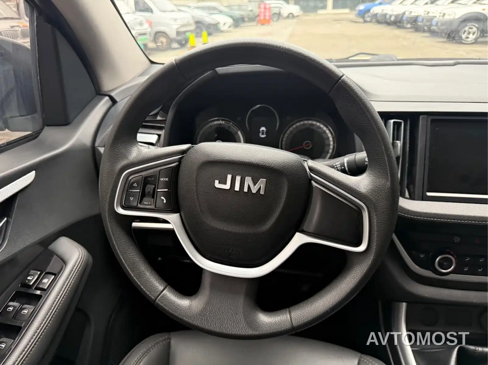 Isuzu Ruimai 2023 Model 2.5T Diesel Manual 4WD Damai Version Standard Wheelbase — фото 5