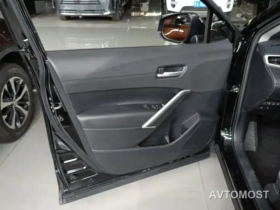 Toyota Frontlander 2023 2.0L Smart Hybrid Dual Engine Leading Edition — фото 6