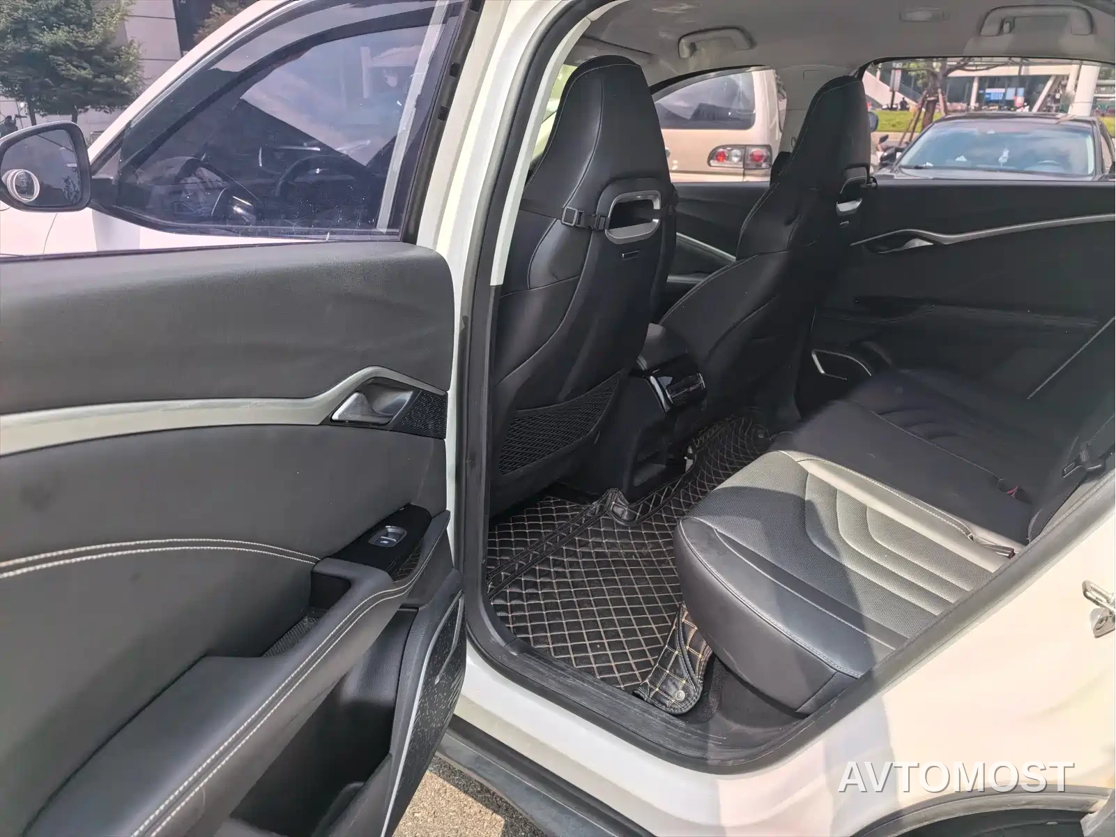 Nezha Auto Neta U 2022 Smart 400 NCM — фото 10