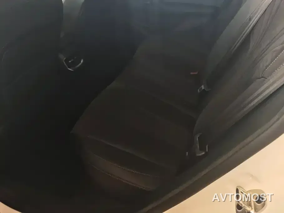 Roewe D5X DMH 2024 135 Flagship Edition — фото 13