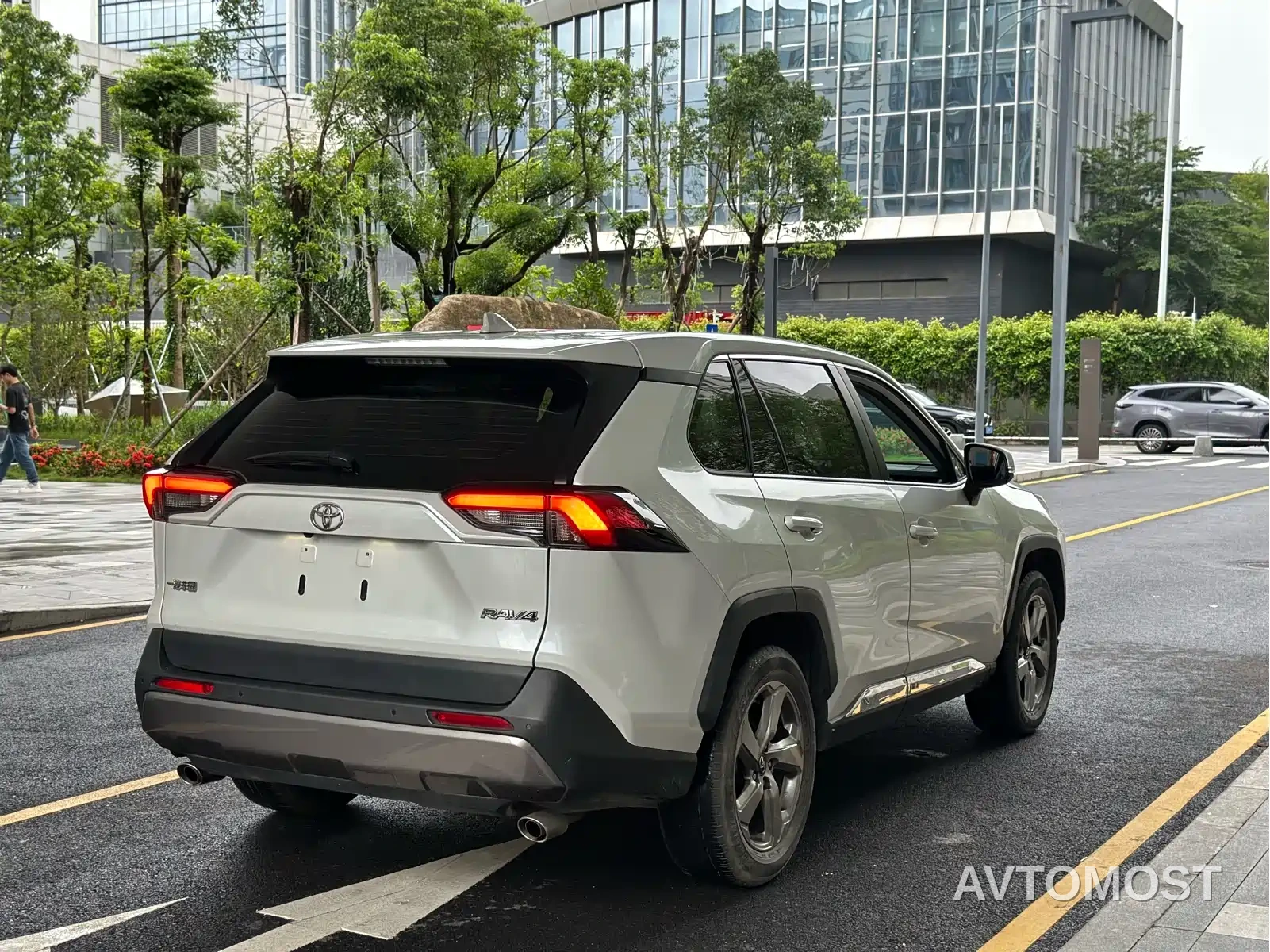 Toyota RAV4 Rongfang 2022 2.0L CVT 2WD Trend Plus Edition — фото 7