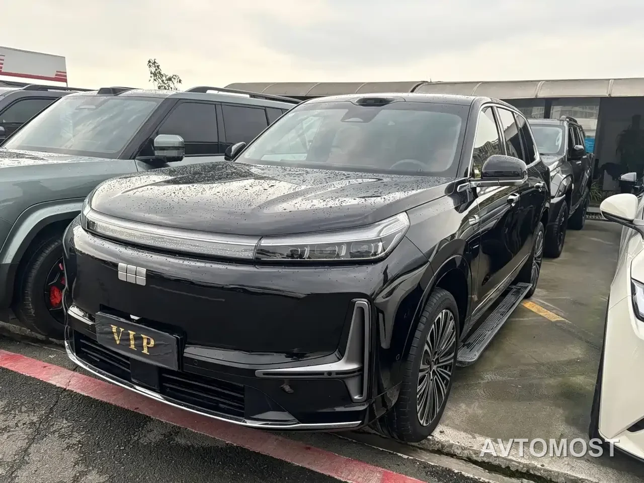 Geely Galaxy M9 2025 Base Model — фото 1