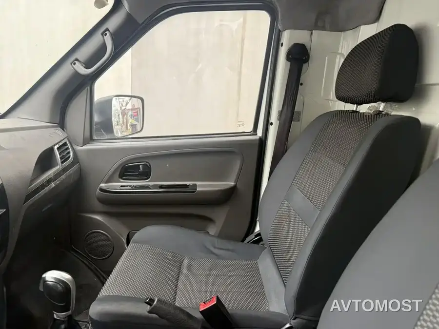 Dongfeng Yufeng EM26 2023 Model Premium Edition 41.86kWh CATL