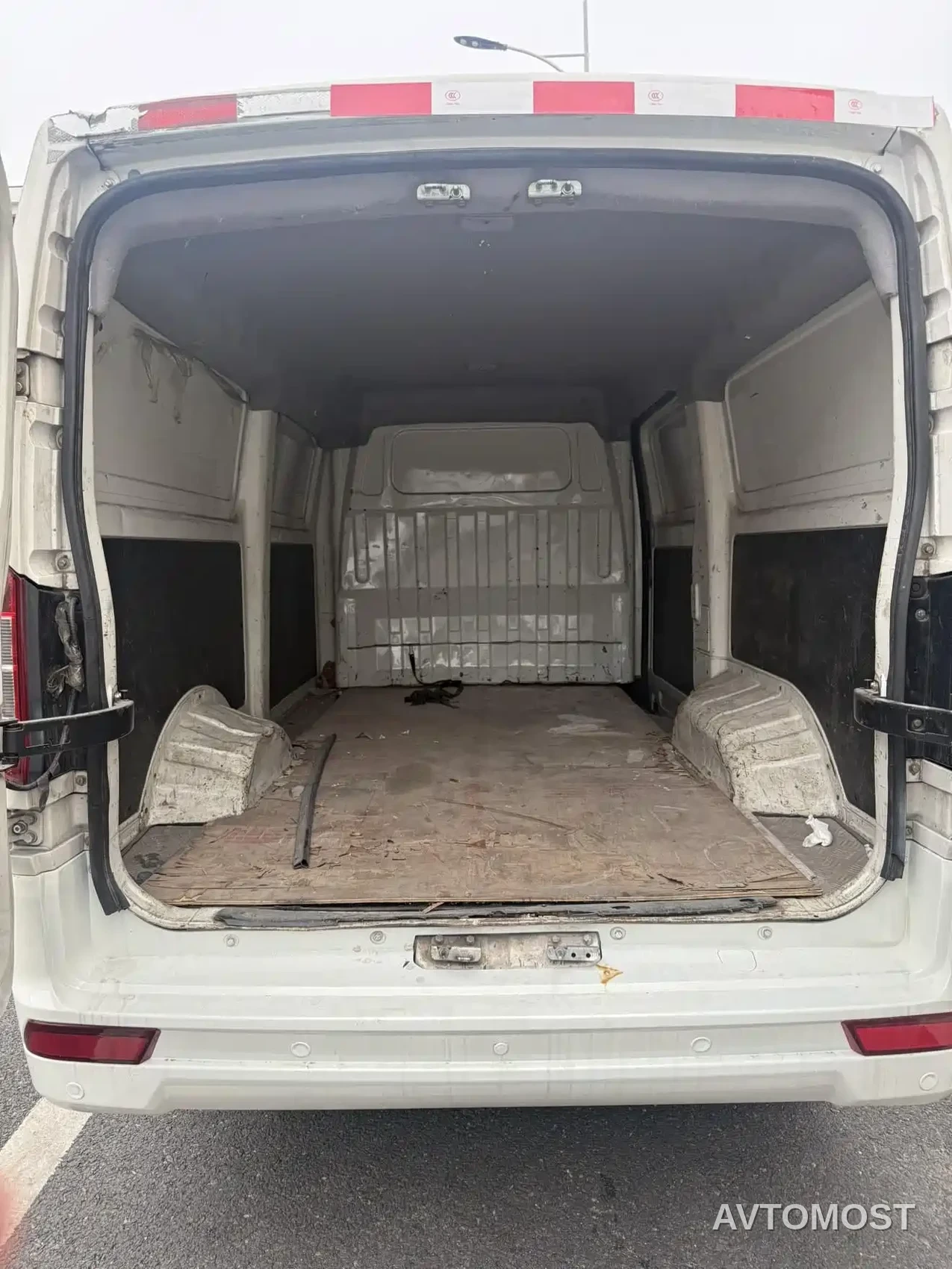 Dongfeng Yufeng EM26 2023 Model Premium Edition 41.86kWh CATL — фото 8