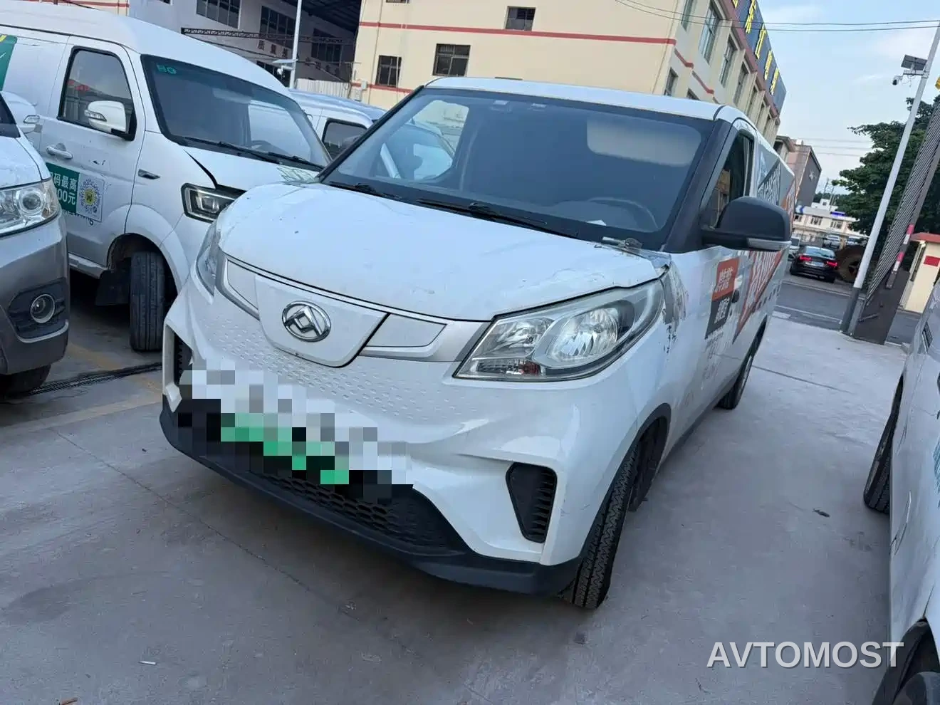 SAIC Maxus EV30 2019 Urban Logistics Vehicle Smart Connect Edition Long Wheelbase SAIC Era 52.5kWh — фото 1
