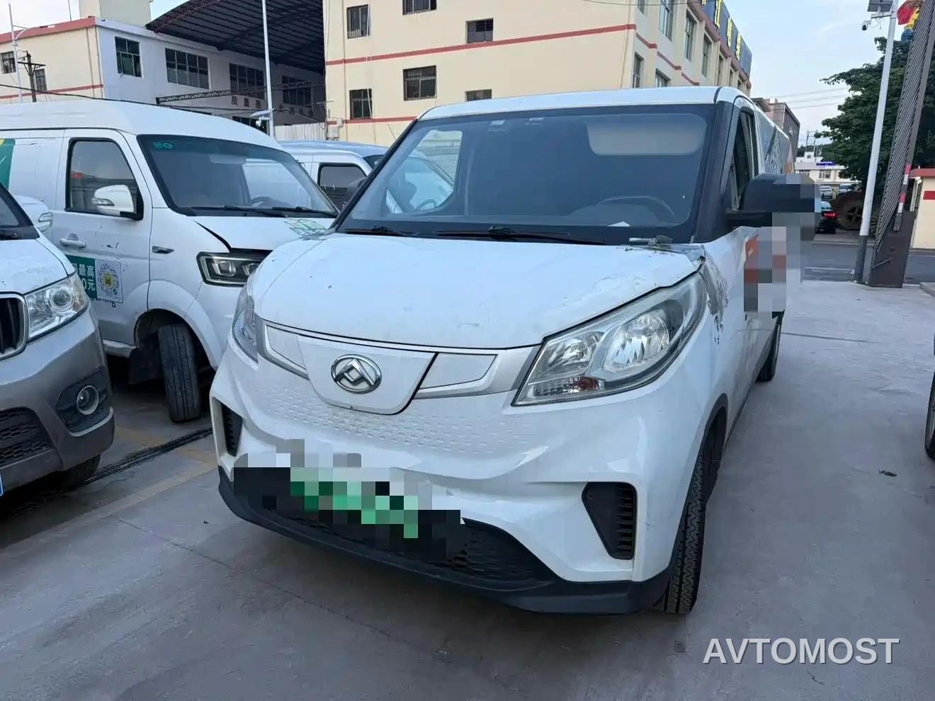 SAIC Maxus EV30 2019 Urban Logistics Vehicle Smart Connect Edition Long Wheelbase SAIC Era 52.5kWh — фото 2