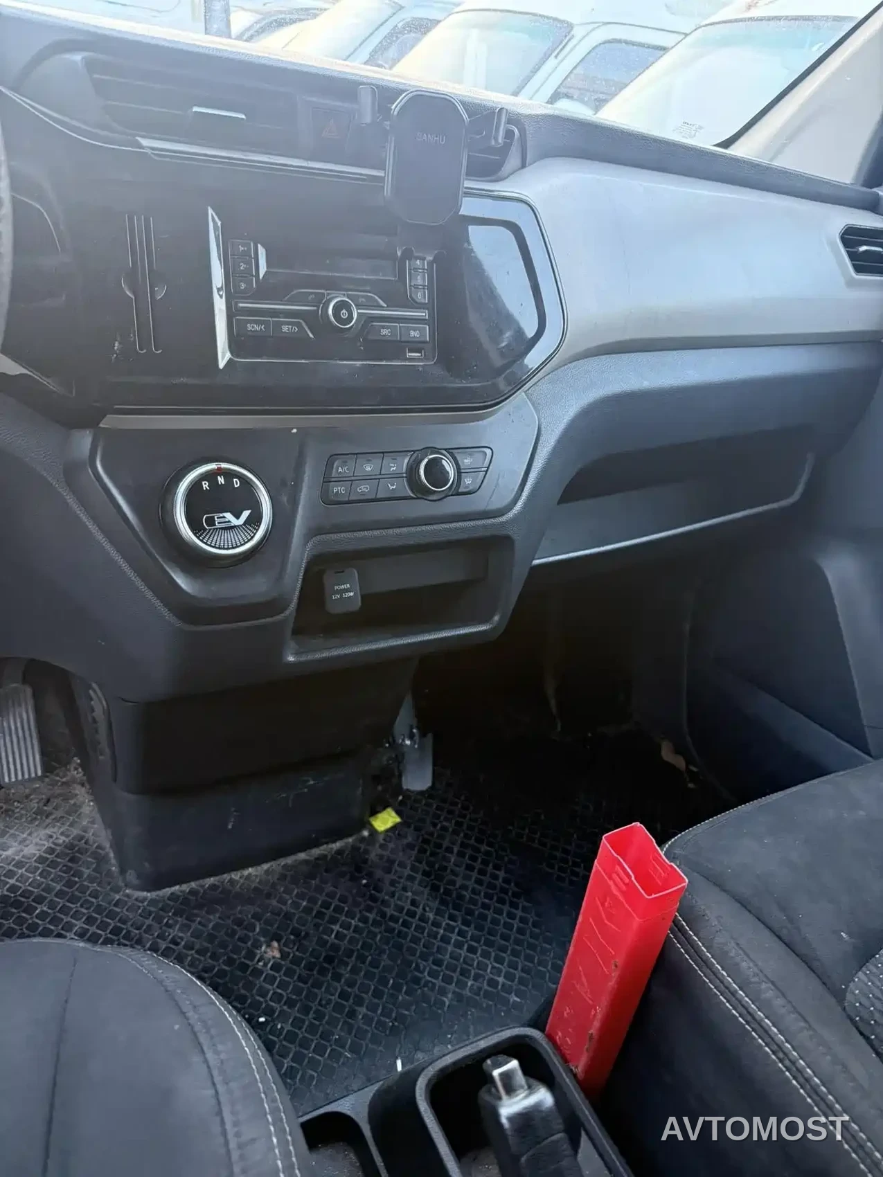 SAIC Maxus EV30 2019 Urban Logistics Vehicle Smart Connect Edition Long Wheelbase SAIC Era 52.5kWh — фото 6