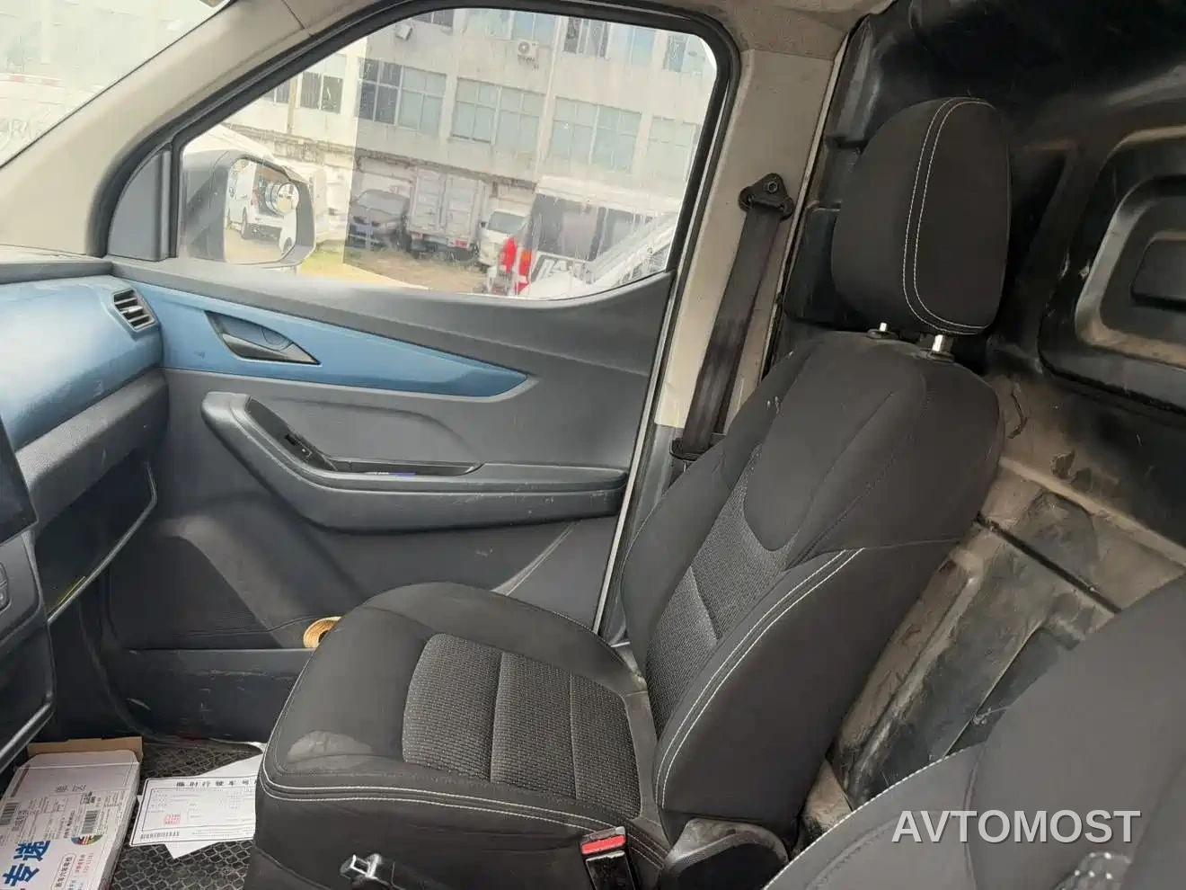 SAIC Maxus EV30 2019 Urban Logistics Vehicle Smart Connect Edition Long Wheelbase SAIC Era 52.5kWh — фото 6