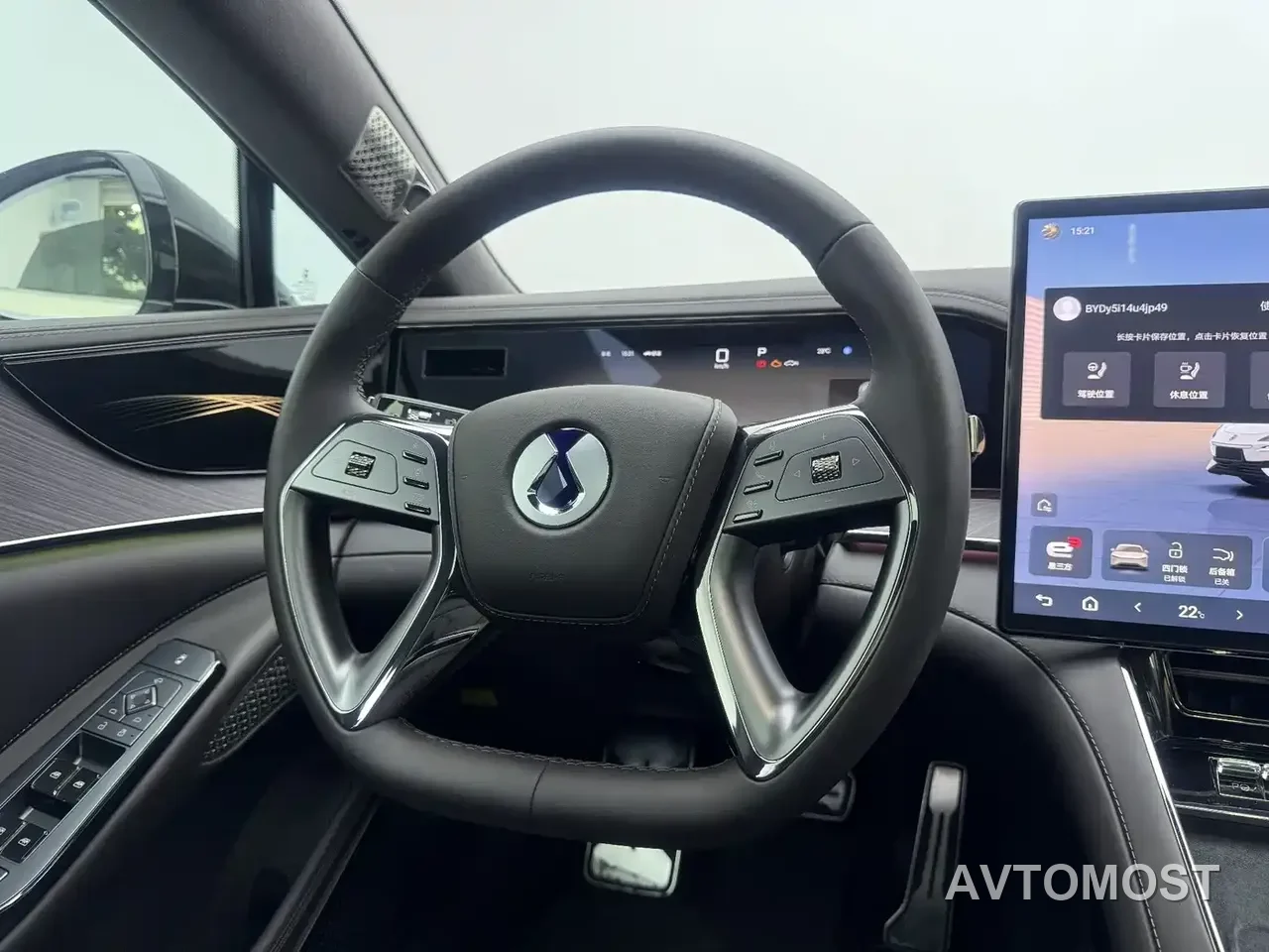 Denza Z9 2024 Model 1100km AWD Max Edition — фото 3