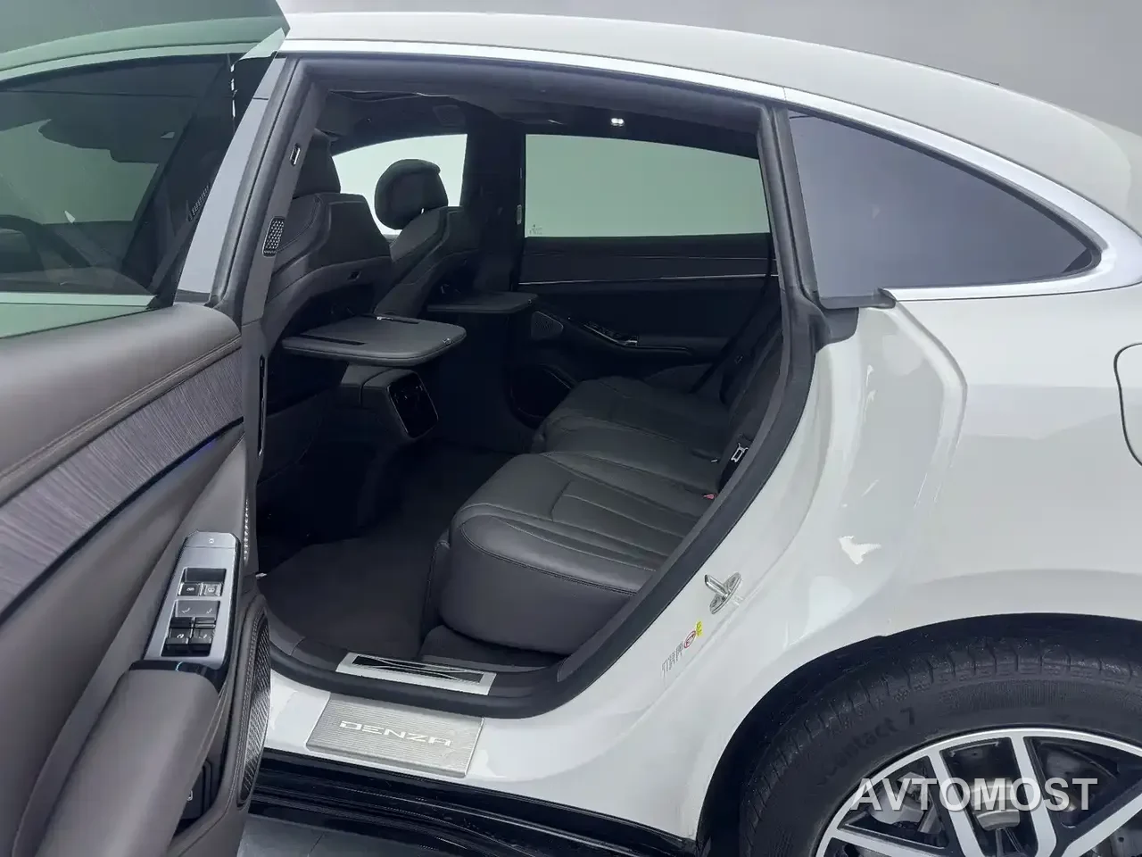 Denza Z9 2024 Model 1100km AWD Max Edition — фото 9