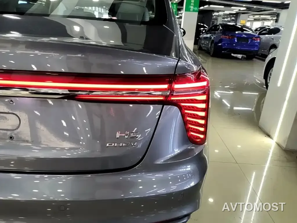 Hongqi H5 PHEV 2025 170 Super Hybrid Edition — фото 8
