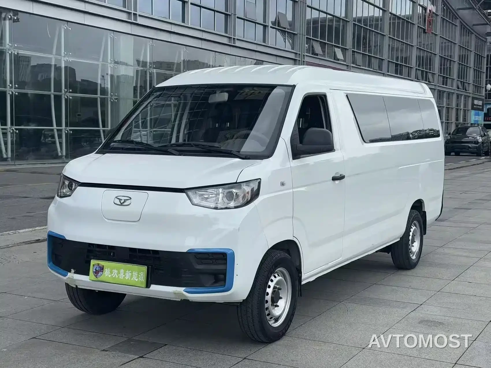 Karry Jiangtun E7 2025 Startup Edition 41.86kWh 6-seater — фото 1