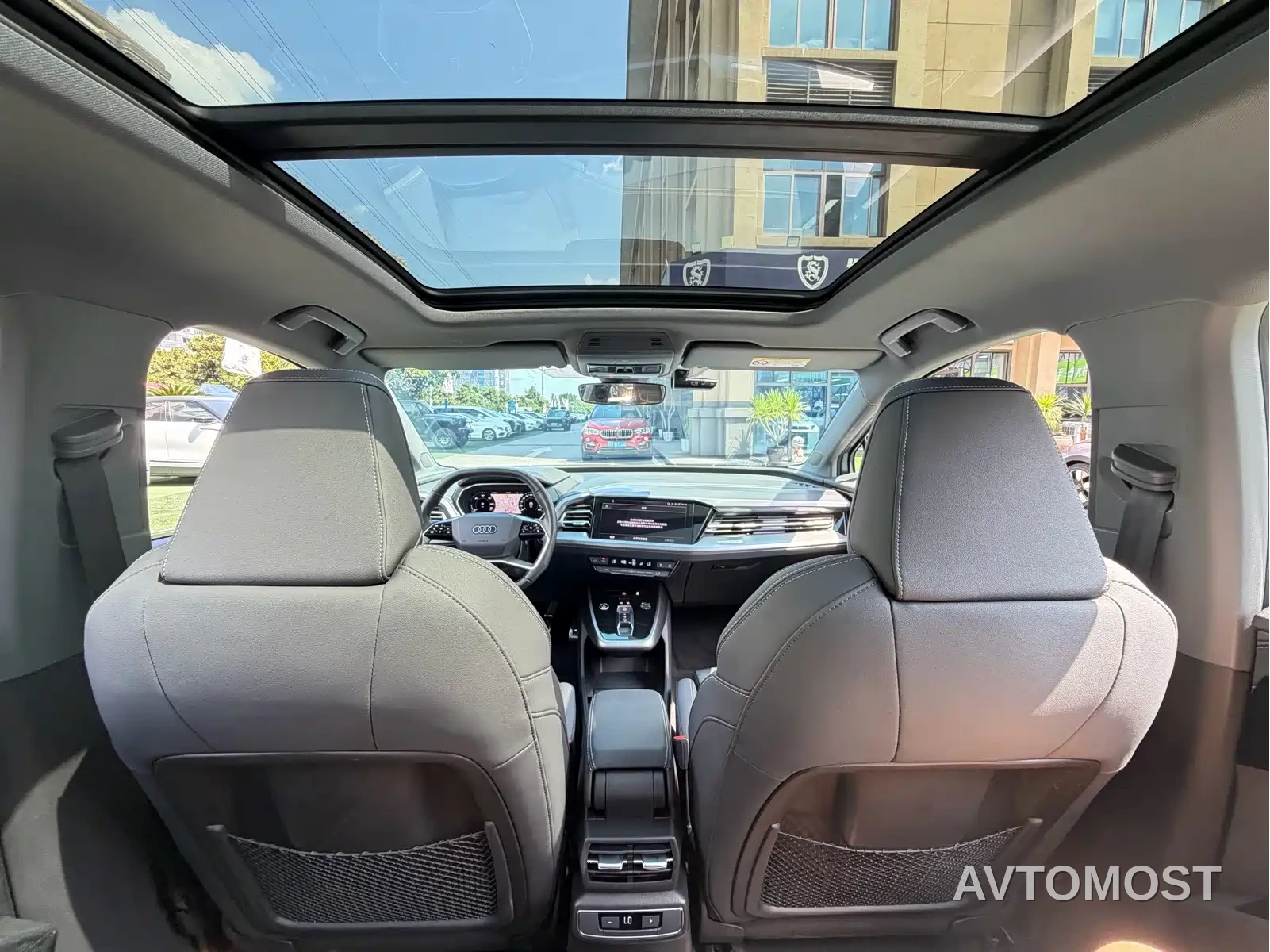 Audi Q4 e-tron 2023 40 e-tron Pioneer Edition — фото 8