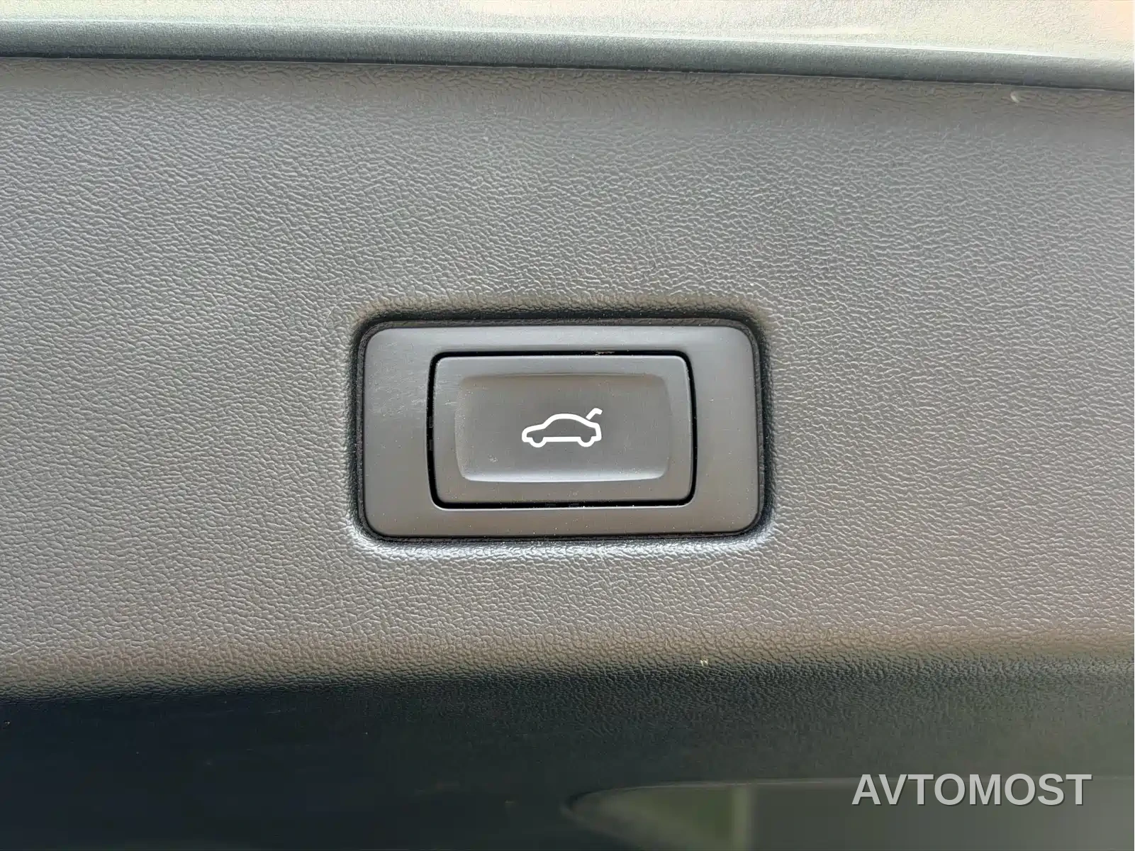 Audi Q4 e-tron 2023 40 e-tron Pioneer Edition — фото 16