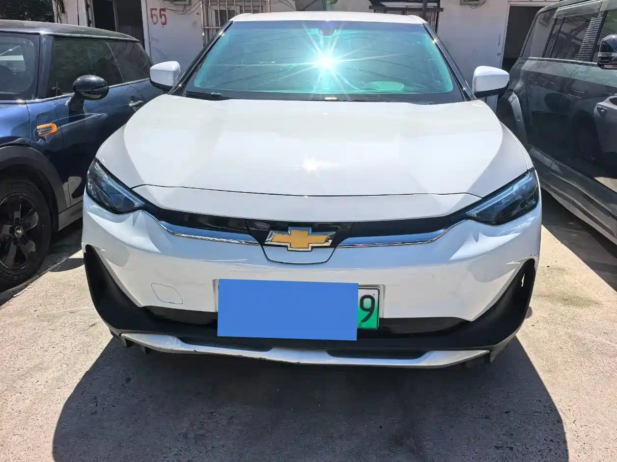 Chevrolet Changxun 2022 Galaxy Edition — фото 2