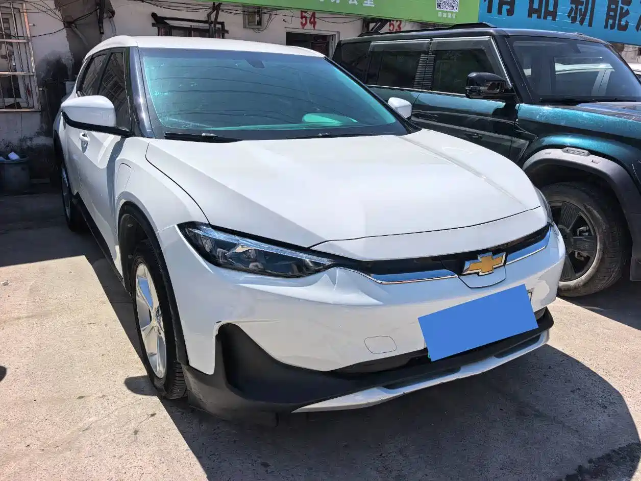 Chevrolet Changxun 2022 Galaxy Edition — фото 3