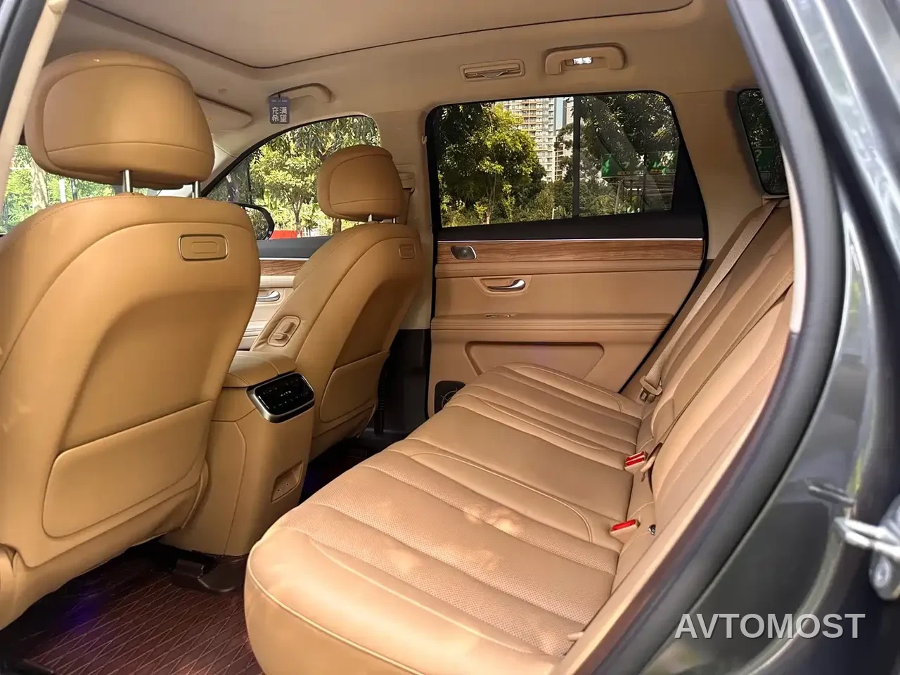 AITO M7 2024 1.5T RWD Plus 5-Seater — фото 7