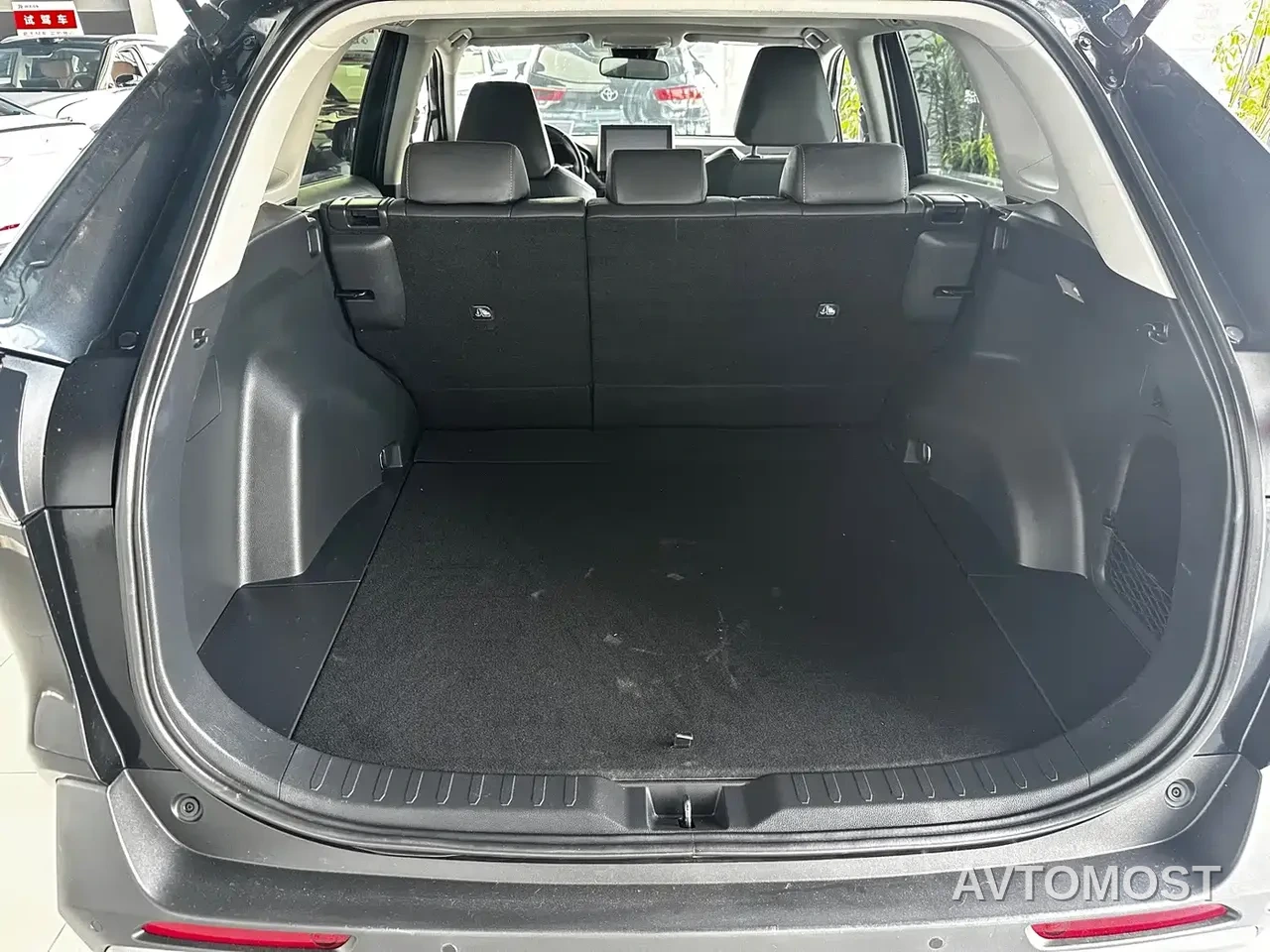 Toyota RAV4 Rongfang 2021 Hybrid 2.5L E-CVT AWD Elite PLUS Edition — фото 13