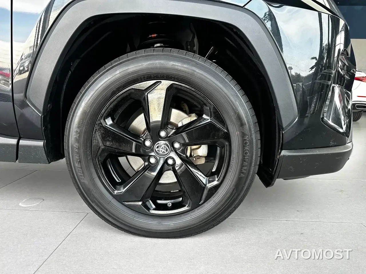 Toyota RAV4 Rongfang 2021 Hybrid 2.5L E-CVT AWD Elite PLUS Edition — фото 14