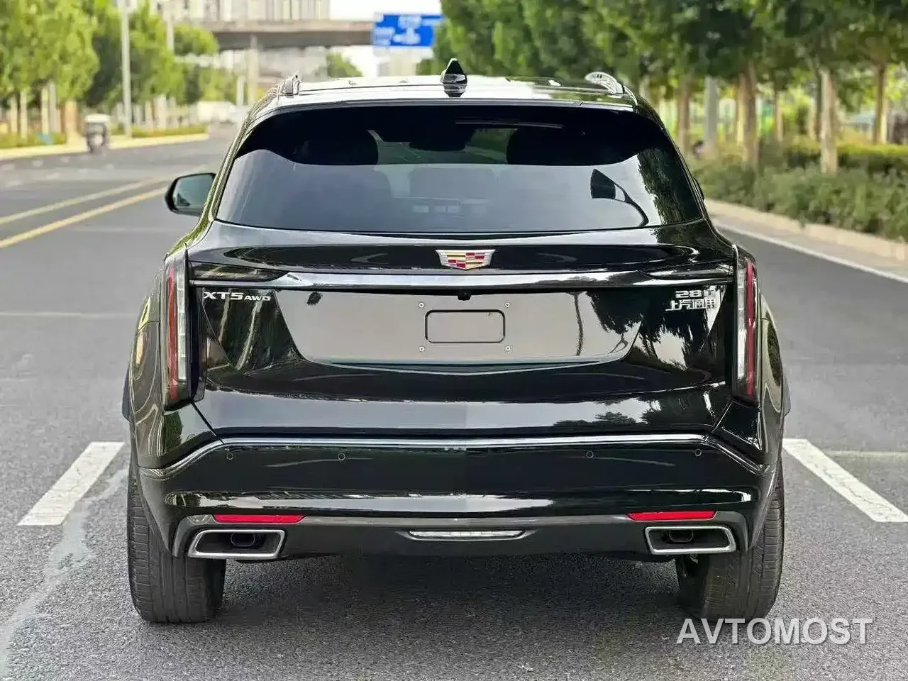 Cadillac XT5 2026 2.0T Luxury Model — фото 3