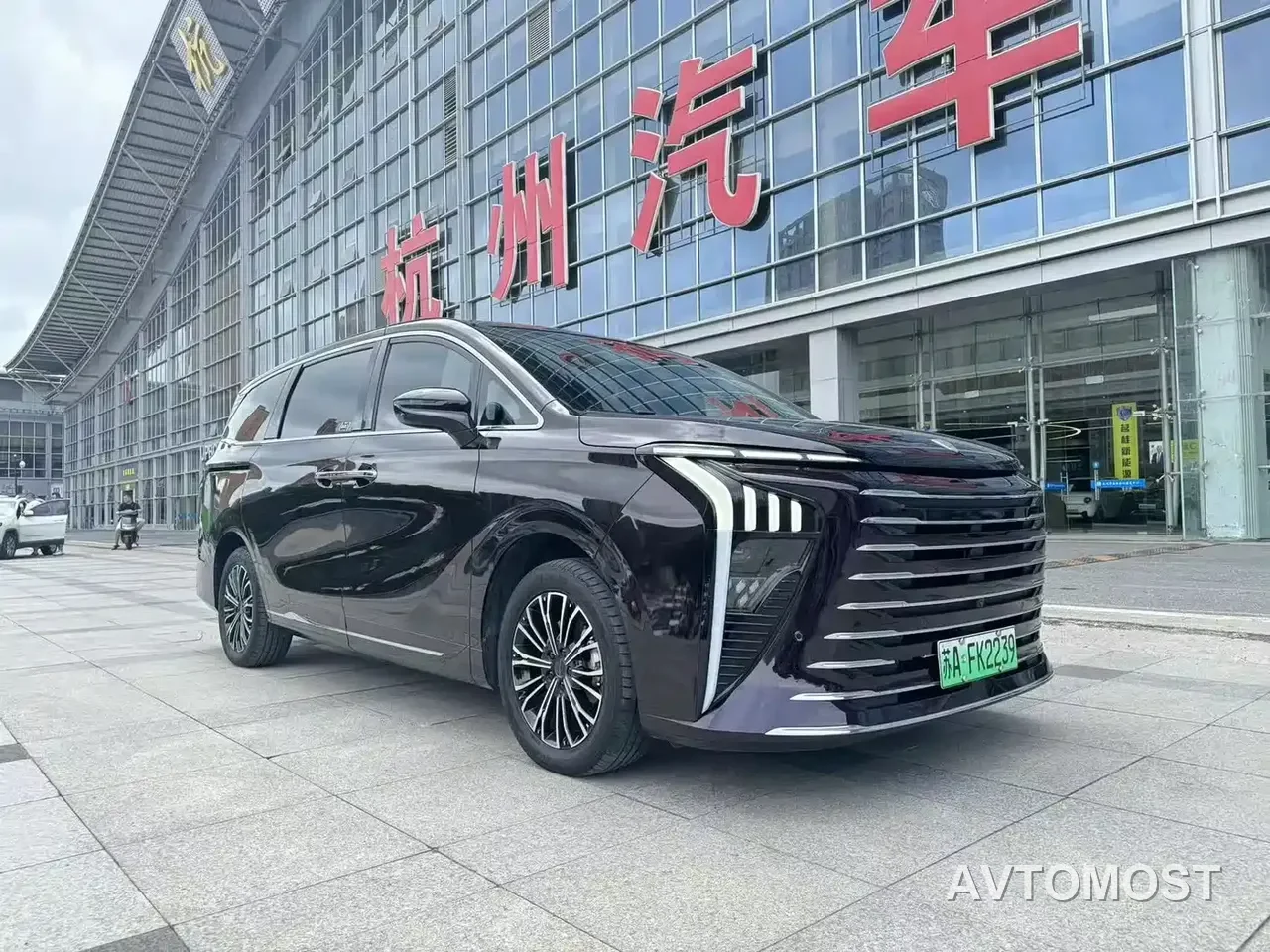 Dongfeng Fengxing Starlight V9 2024 1.5TD 200km Cloud Ladder Series Premium — фото 3