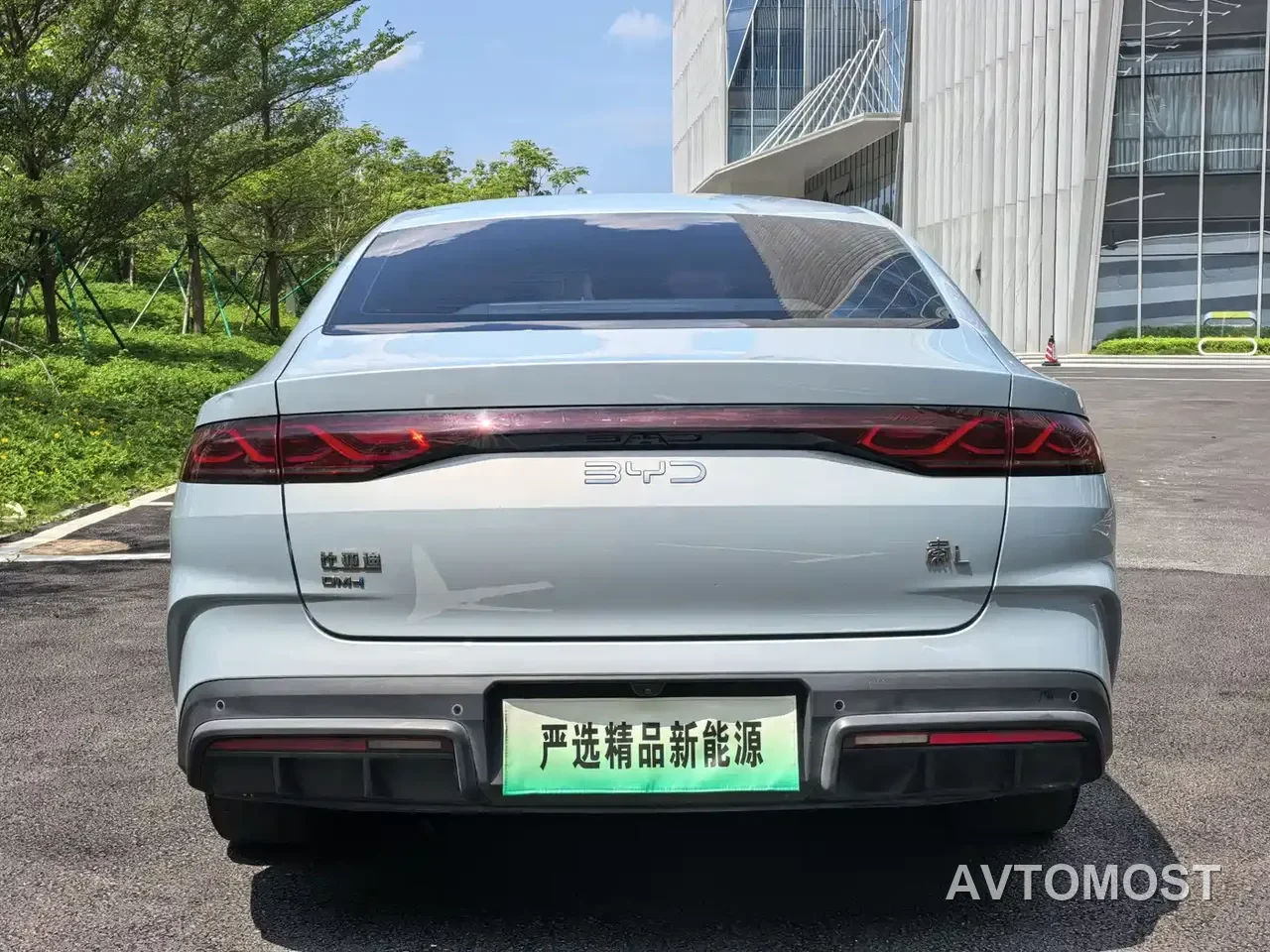 BYD Qin L 2024 DM-i 80KM Superior — фото 4