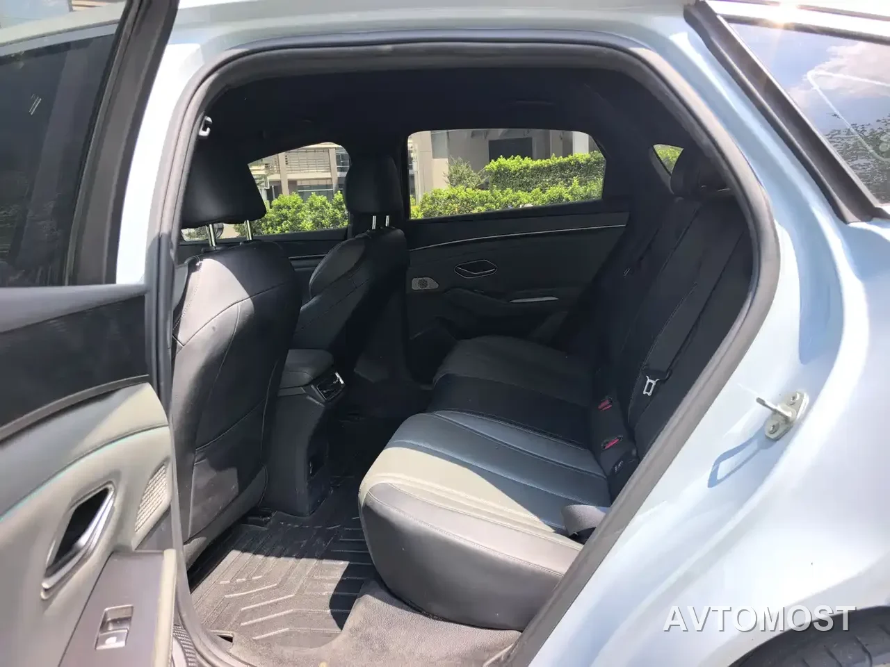 BYD Qin L 2024 DM-i 80KM Superior — фото 10
