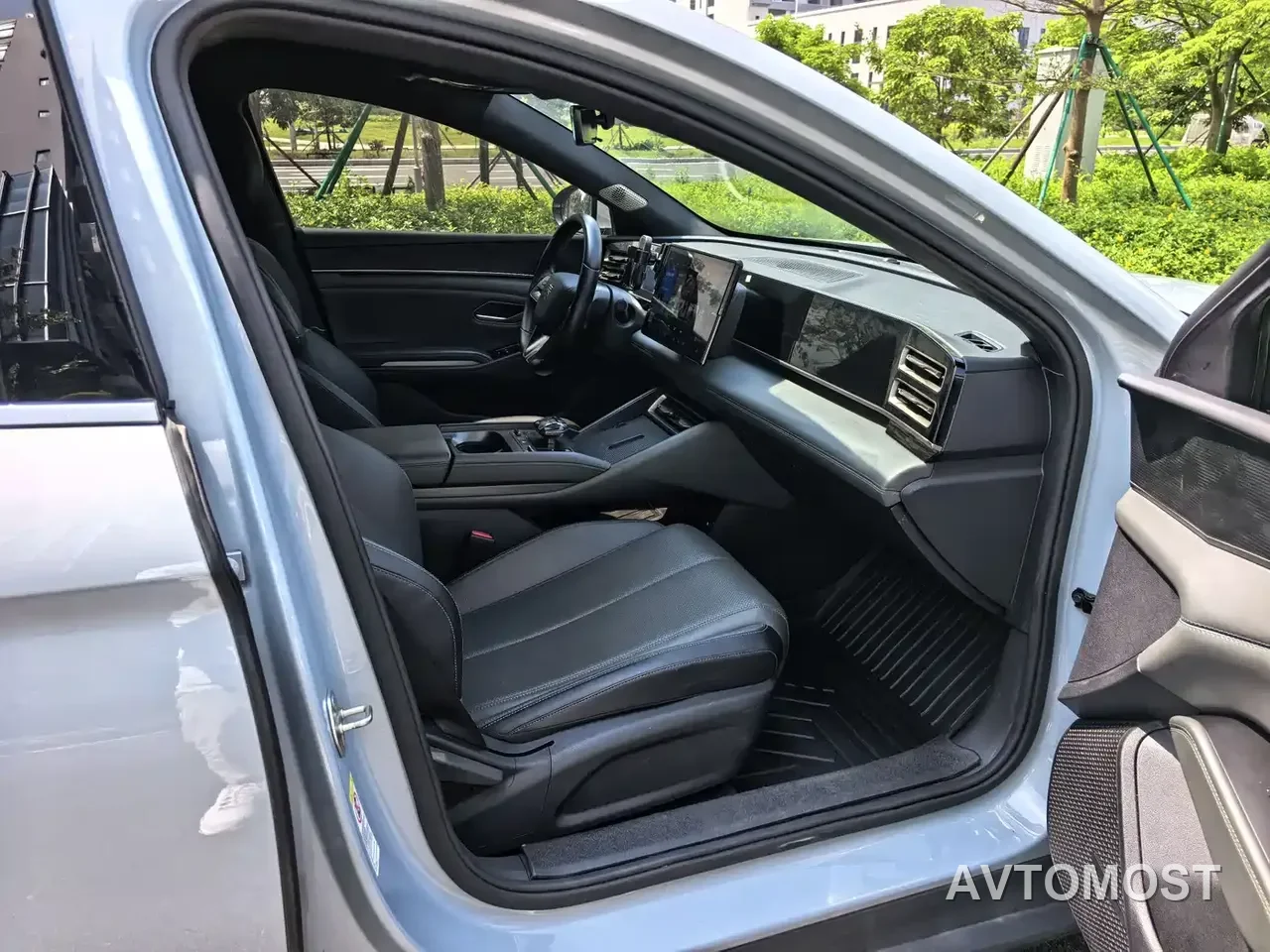 BYD Qin L 2024 DM-i 80KM Superior — фото 17