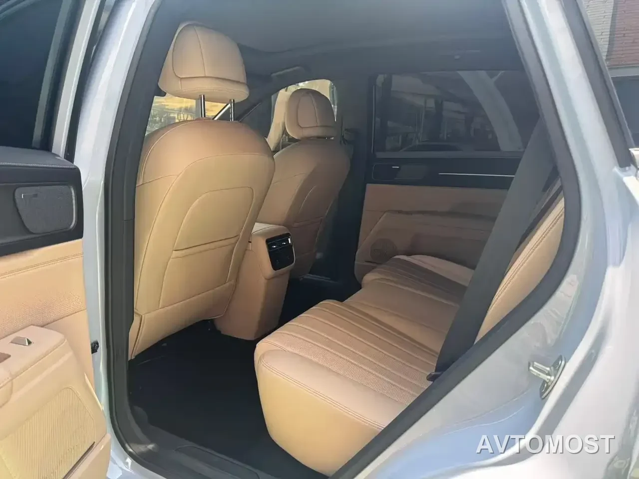 Jetour Shanhai L7 PLUS 2025 Model Base Trim 7-Seater — фото 11