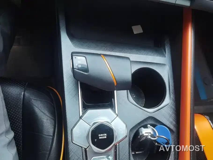 Changan UNI-V iDD 2023 ZhiDian iDD 1.5T 113km Smart Fun Edition — фото 16