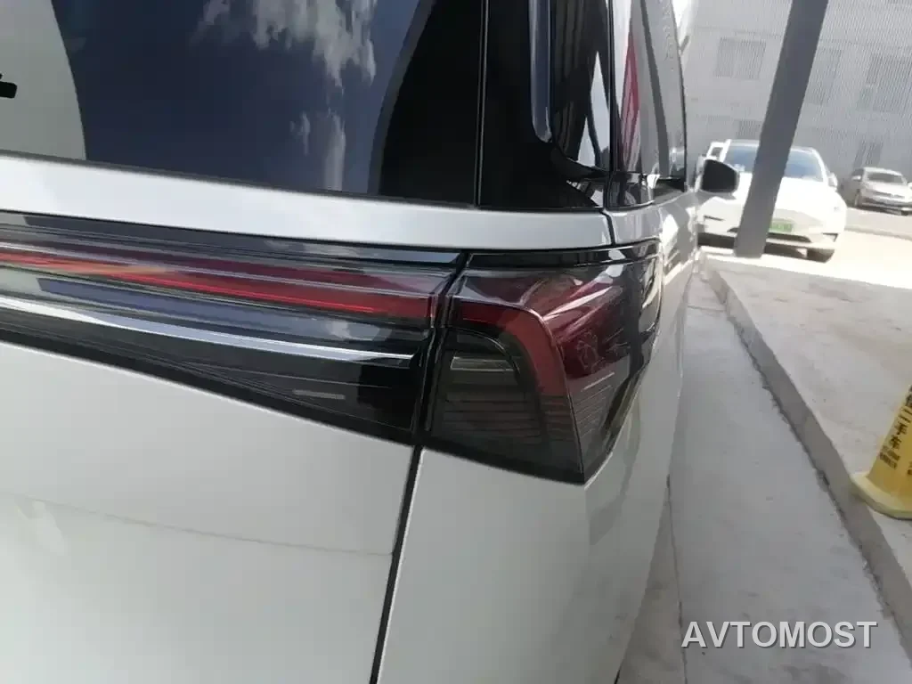 Buick GL8 New Energy 2025 Landlux Smart Edition 7-seater — фото 16
