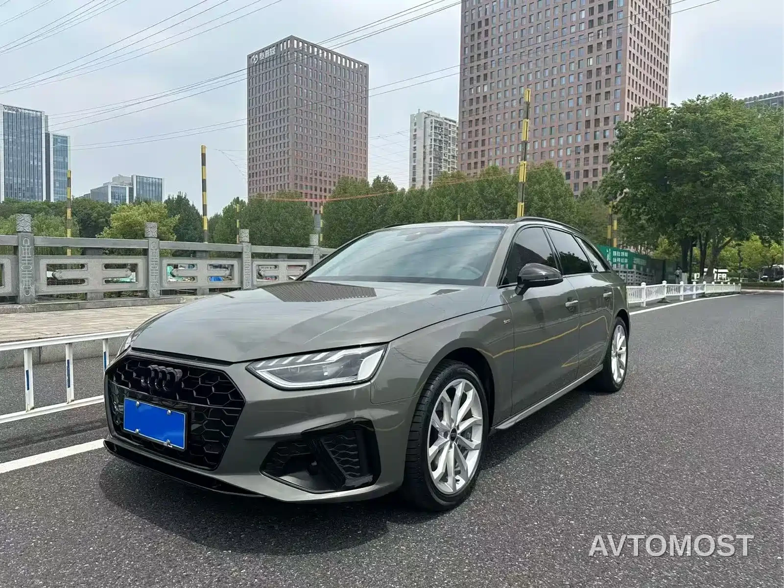 Audi A4 (Import) 2024 Avant 40 TFSI Fashion Sport